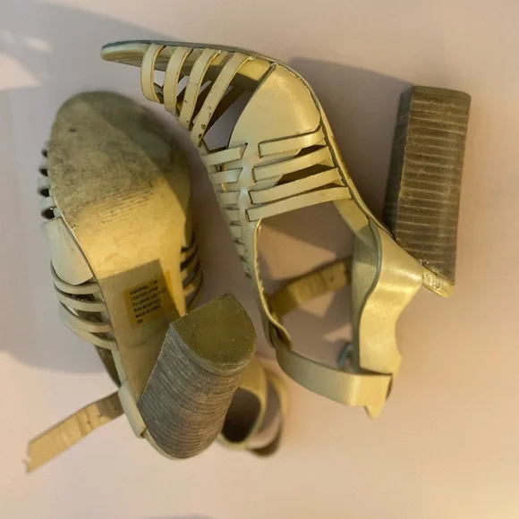 Steve Madden Boho Heels - Picture 4 of 4